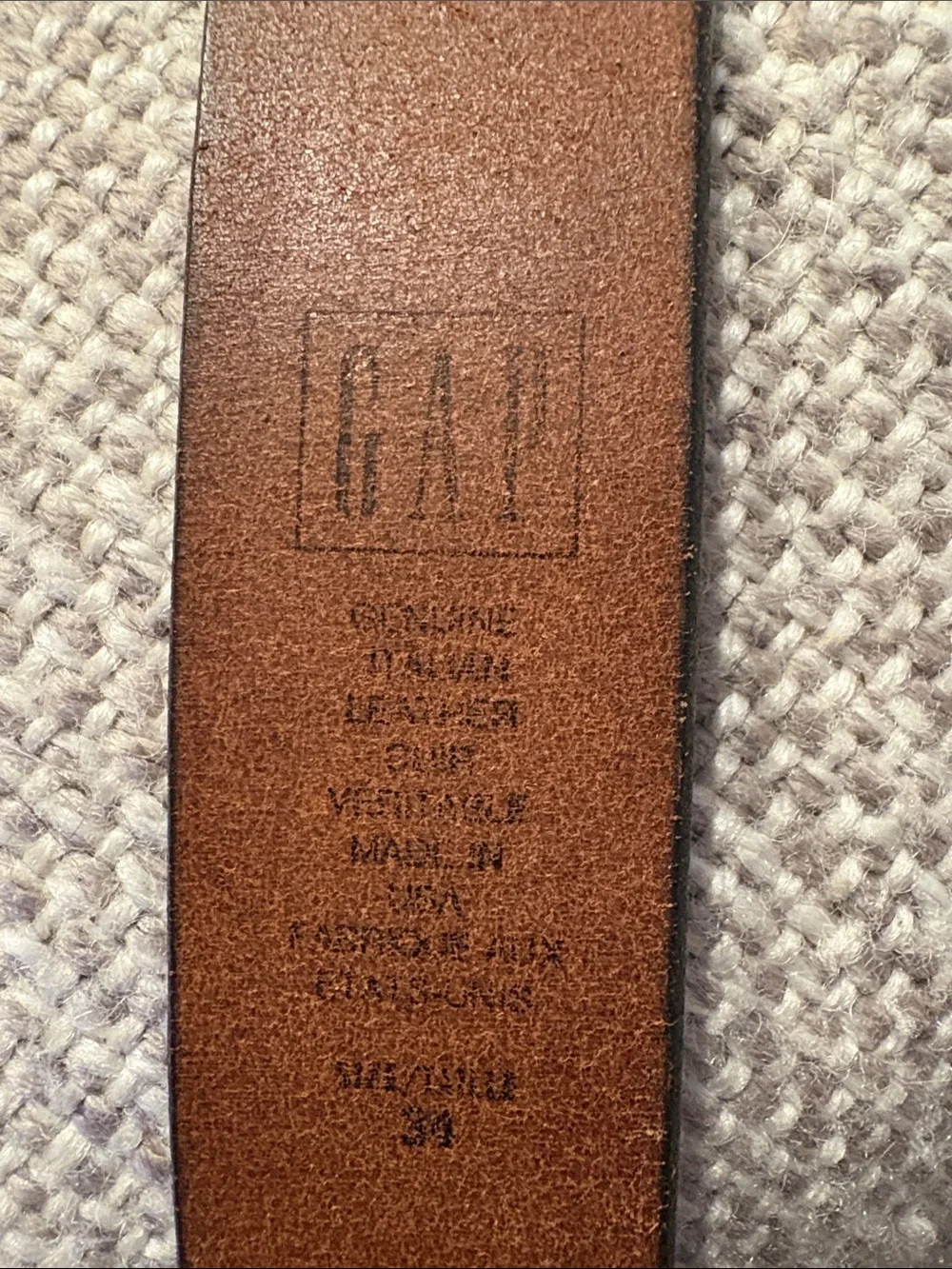 Vintage GAP Classic Brown Leather Men's Belt with Brass Buckle and brass keeper
